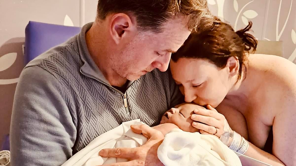 Newborn baby died after mother was left to give birth alone on NHS hospital ward by midwives and doctors, inquest told