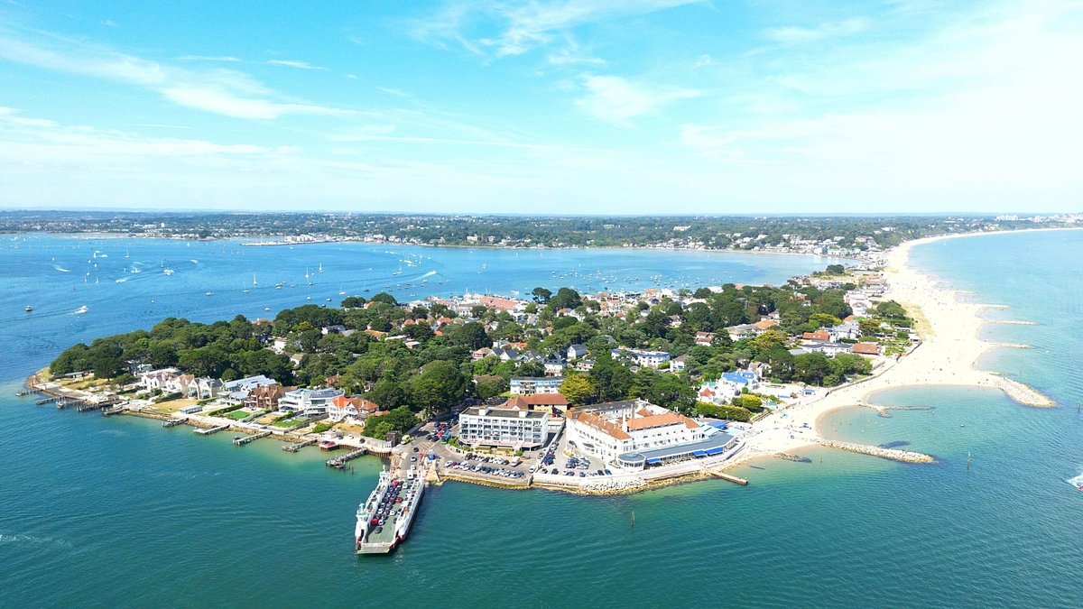 EXCLUSIVE Starmer's Sandbanks exodus: Experts warn properties Britain's most sought-after postcode are becoming unsellable - as Labour's tax bombs drive buyers abroad to Dubai and the Mediterranean