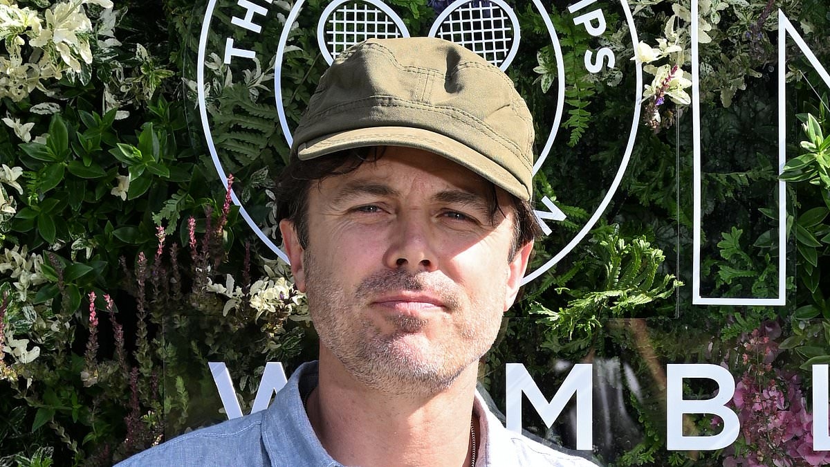 This very casually dressed Wimbledon attendee is the actor brother of a HUGE Hollywood A-lister - but can you guess who it is?