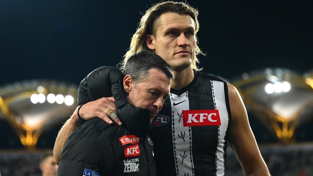 Gold Coast dreaming of maiden AFL finals berth after Suns stunned 'jetlagged' Collingwood