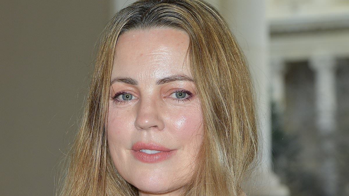 Melissa George does not look like this anymore! Former Home and Away star reveals shock transformation