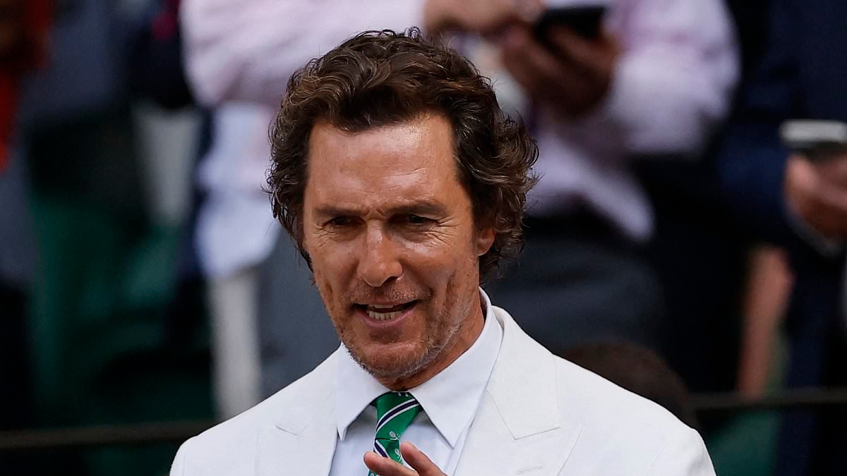 Matthew McConaughey is praised for standing up and applauding Princess at Wimbledon