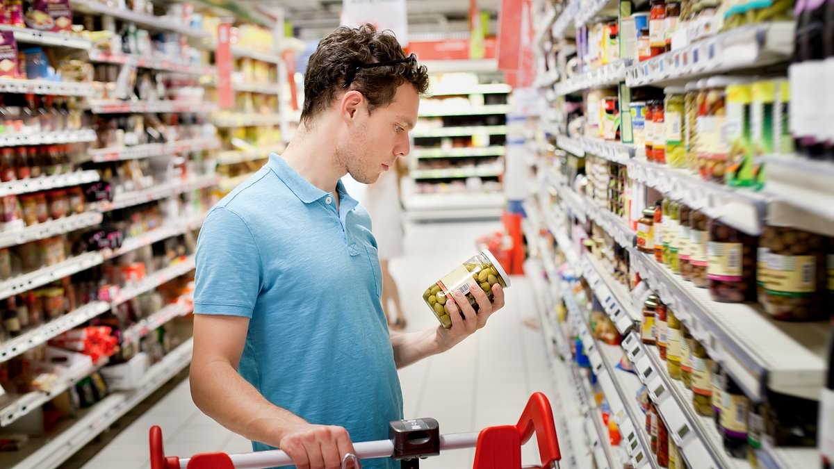 Common diet mistake is wrecking men's sexual health and ruining their fertility, experts discover