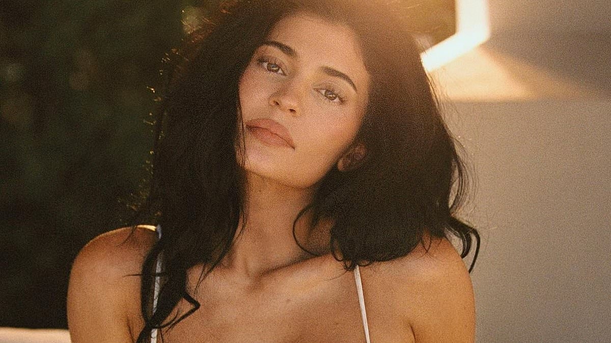 Kylie Jenner fans think beau Timothee Chalamet is 'secretly' with her on yacht vacation in Greece