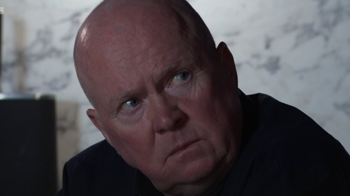 EastEnders legend quits Albert Square TONIGHT in heart-wrenching scenes - leaving best friend crushed