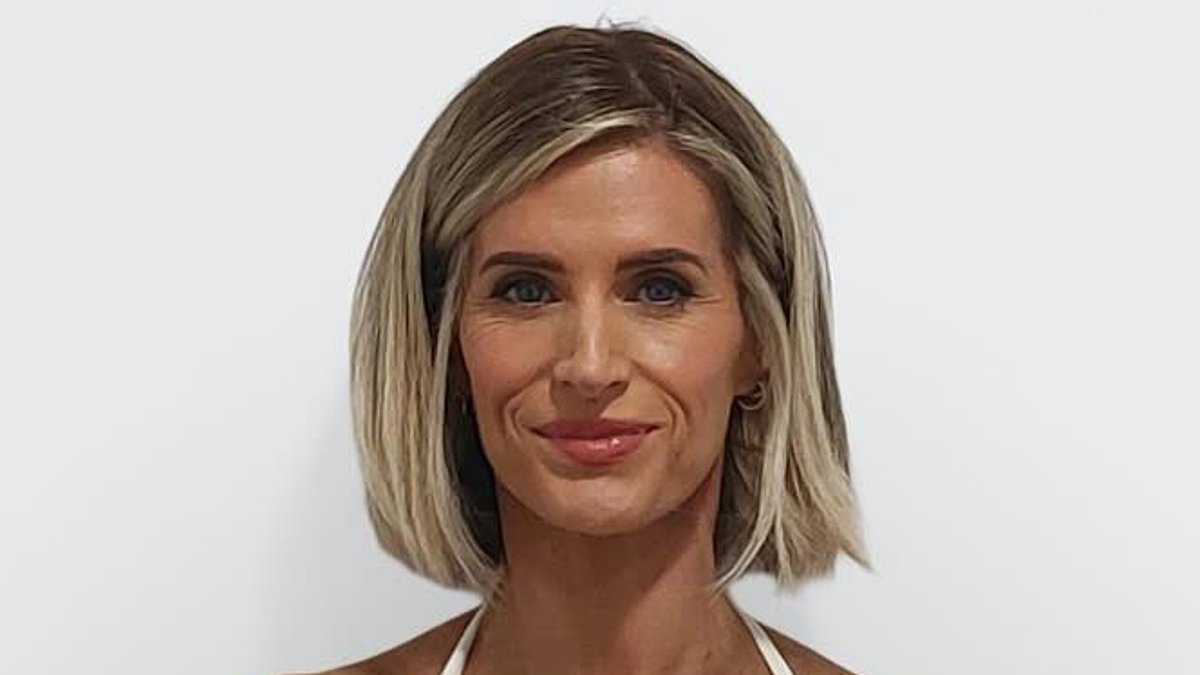 Sarah Jayne Dunn unveils jaw-dropping 16-week body transformation as she hits back at trolls with empowering message: 'I've never felt fitter or stronger'
