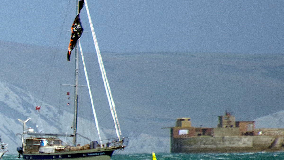 Kite surfer dead after 'freak accident' involving moored yacht off the Dorset coast