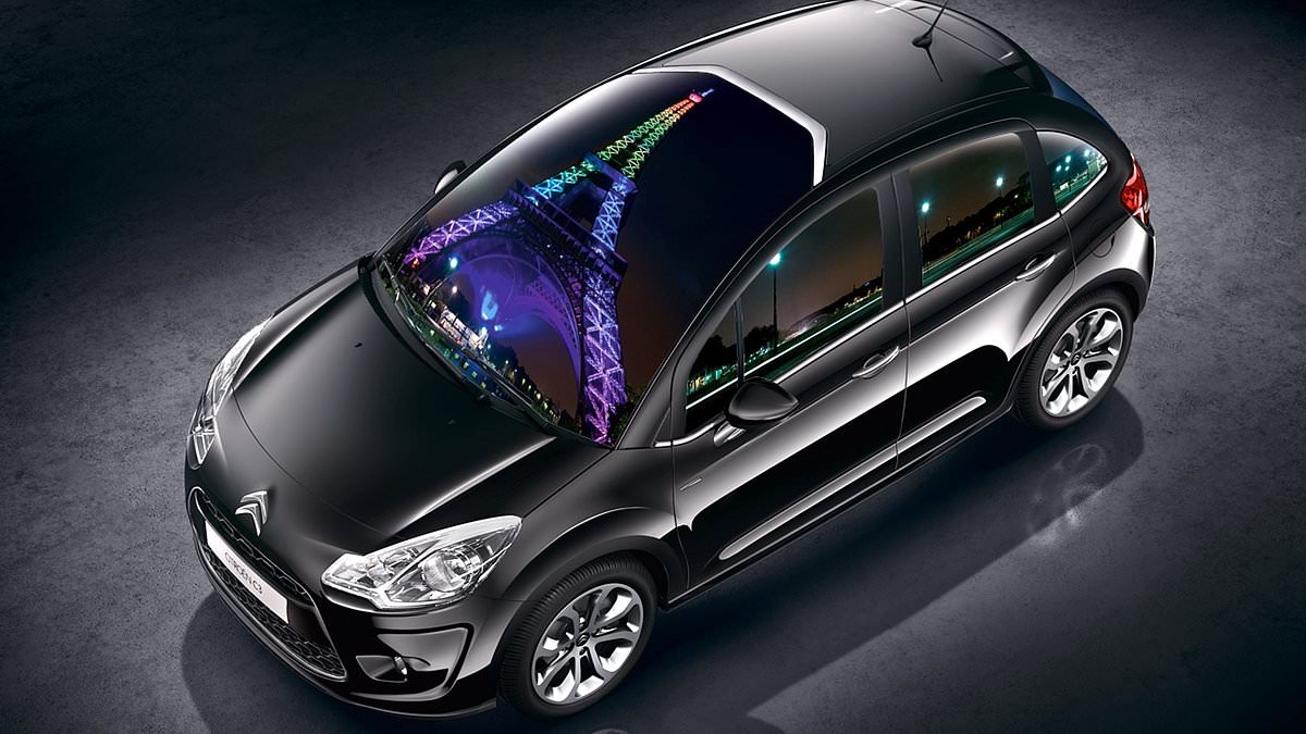 Car dealers told to suspend sales of Citroen cars