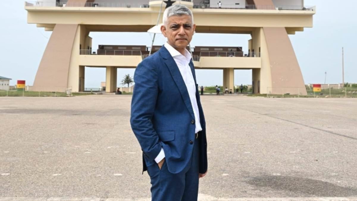 Sadiq Khan goes to war with Keir Starmer over foreign student clampdown with London mayor telling PM UK should keep universities 'open'