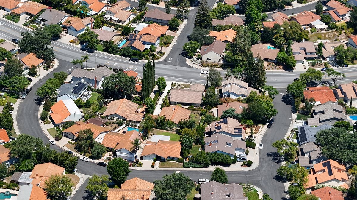 Adorable reason Americans end up choosing the neighborhood where they'll buy a home