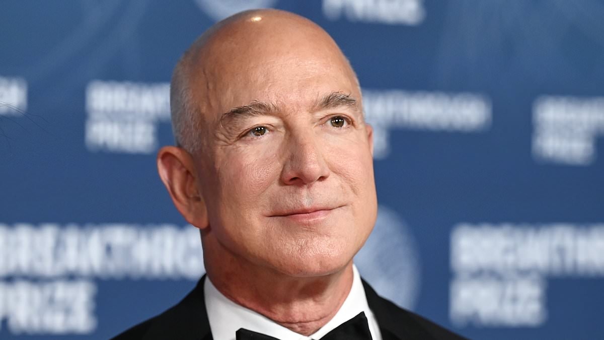 Jeff Bezos looks unrecognizable in throwback photos from his bizarre Star Trek cameo