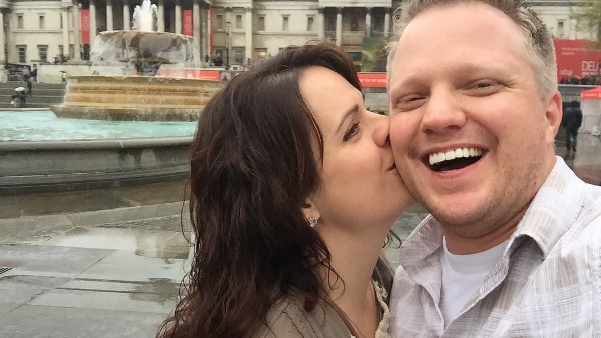 Three chilling words and a Google search that made office manager suspect dentist was poisoning his wife