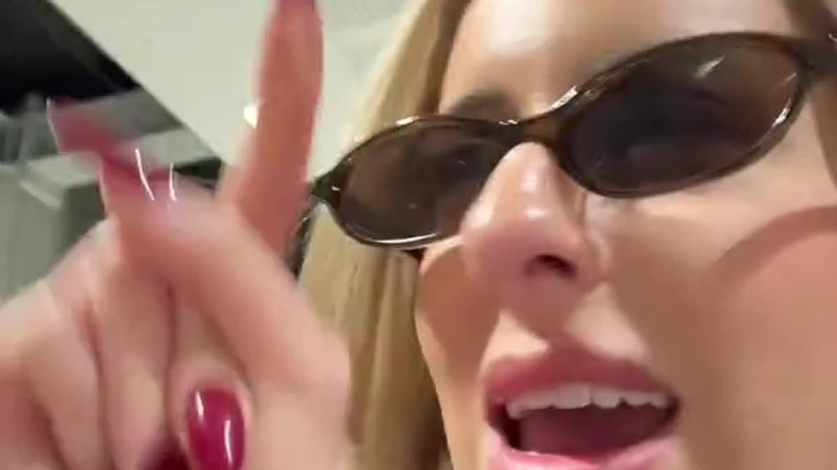 Another MAFS star rages at Jetstar for common problem with airline - after Jacqui Burfoot accused cabin crew of stealing her partner's $800 jacket