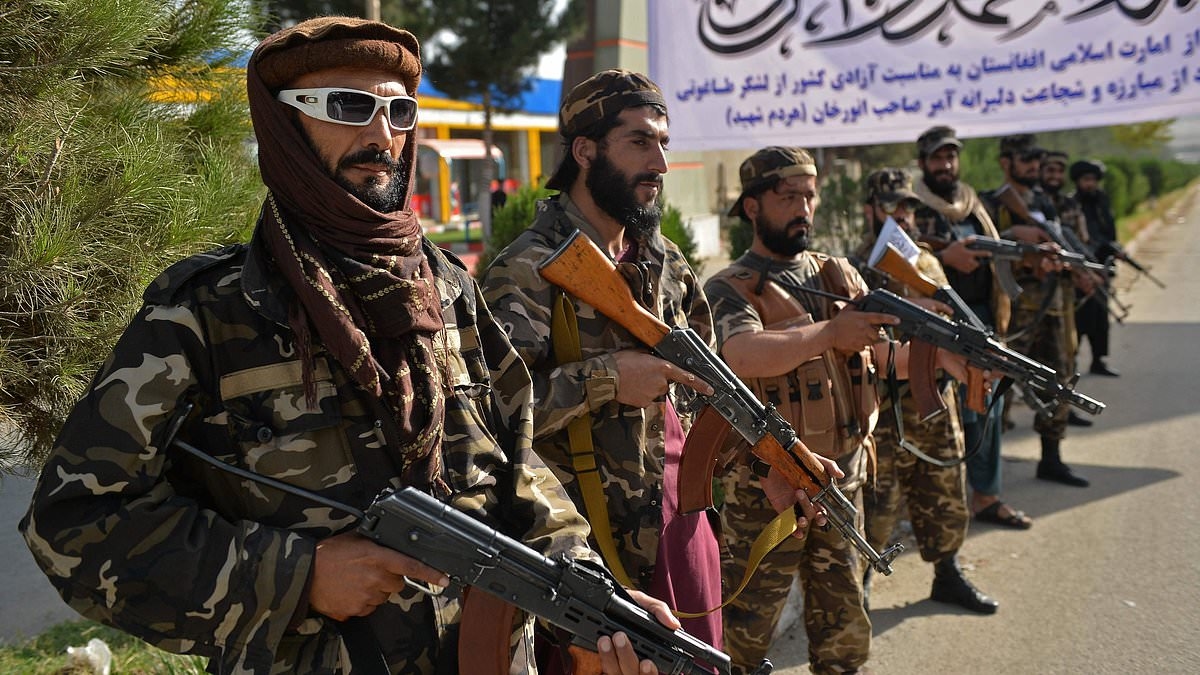 Afghans left behind live in fear of Taliban 'kill list'