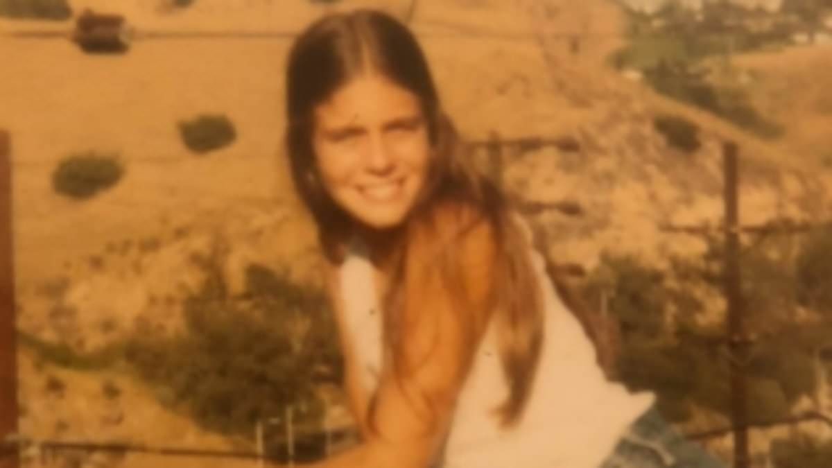 She was in Sleepless In Seattle, is married to an Oscar winner and has a WILD reality TV star son, who is she?