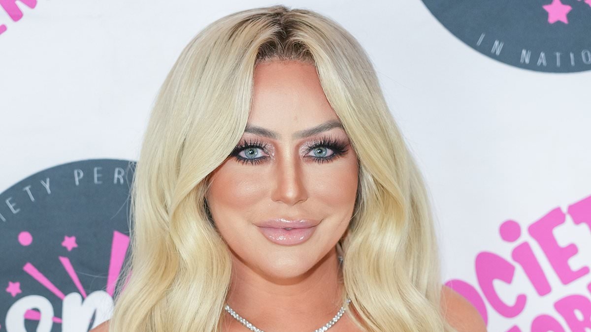 Aubrey O'Day reverses her plastic surgery after being 'disgusted' by old photos