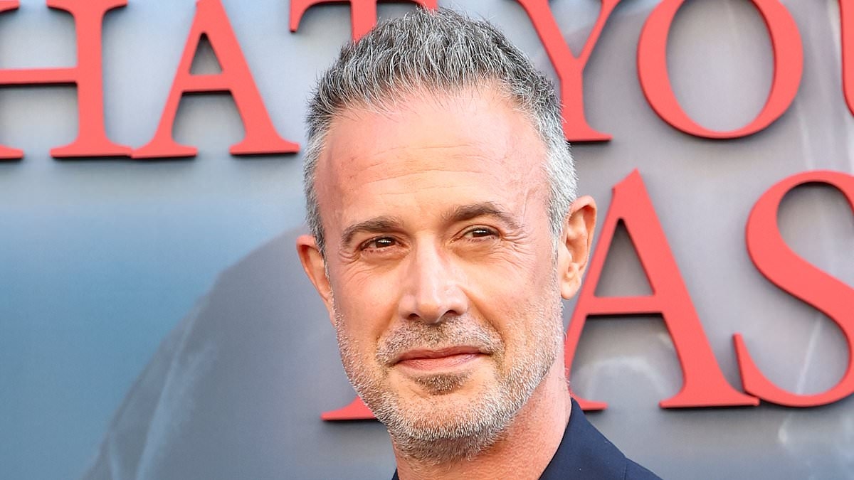 Freddie Prinze Jr. nearly QUIT acting after 'psychotic' experience shooting IKWYDLS with Jennifer Love Hewitt