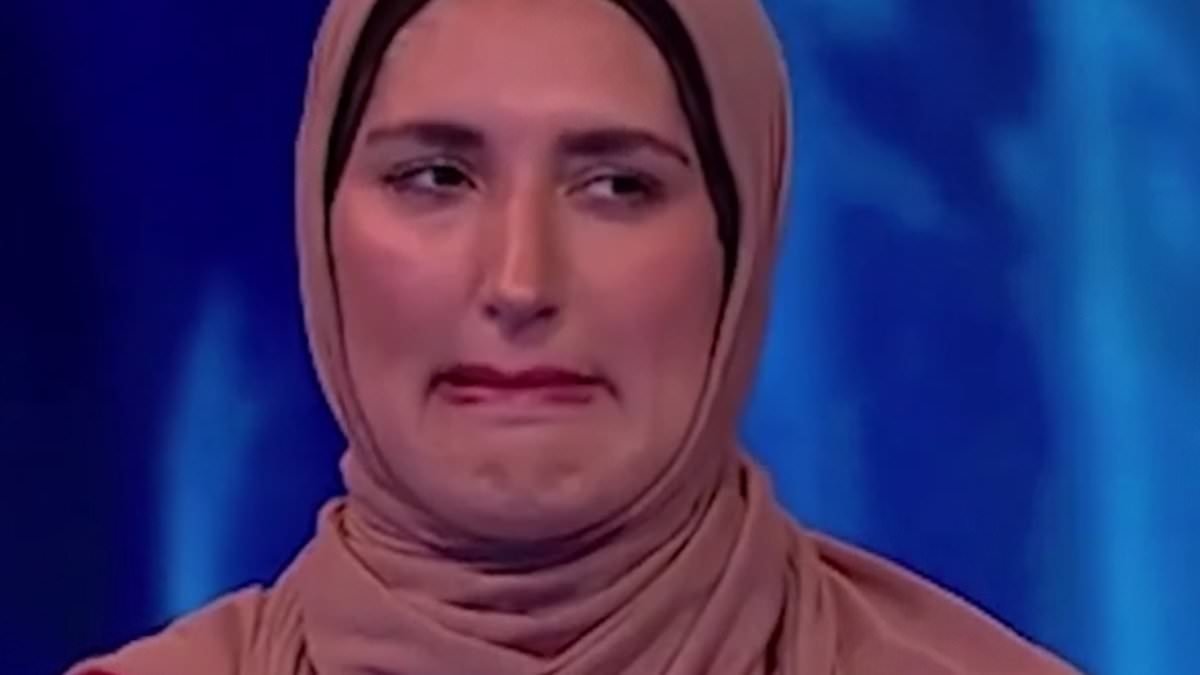 Tipping Point contestant ripped to shreds for mortifying blunder after bragging about A-level in history - as fans jeer 'you must have skipped a few lessons!'