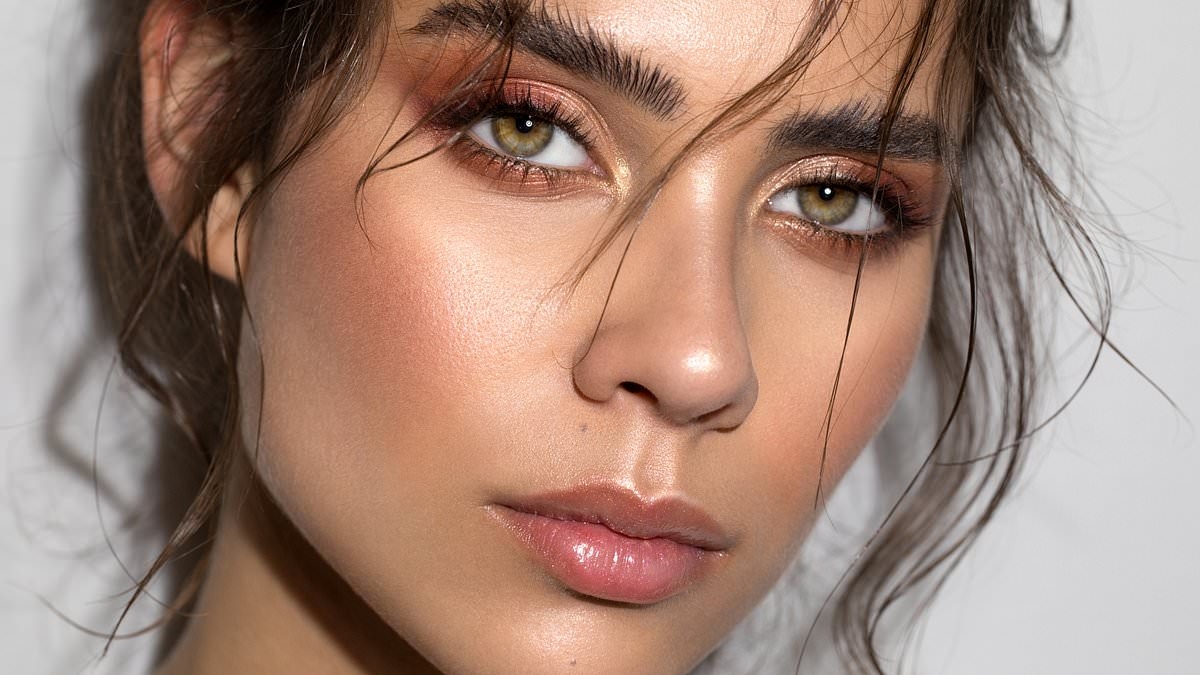 The six biggest make-up mistakes that are making your face look cakey in hot weather, according to a top beauty expert
