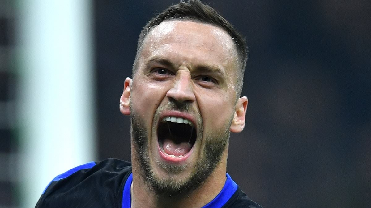 Revealed: What prevented Marko Arnautovic from joining Man United in 2022 after they had 'reached an agreement'