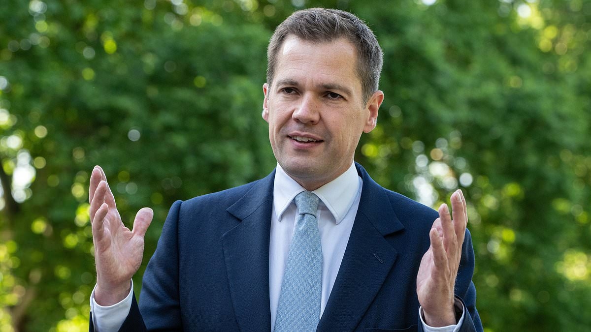 Tory fury as ex-Reform chairman says he liked anti-Semitic post about Robert Jenrick 'by accident'