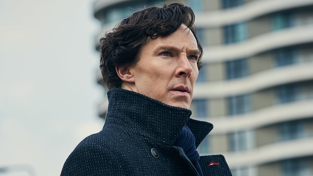 TALK OF THE TOWN: Sherlock star Benedict and the mystery of the vanishing photographs
