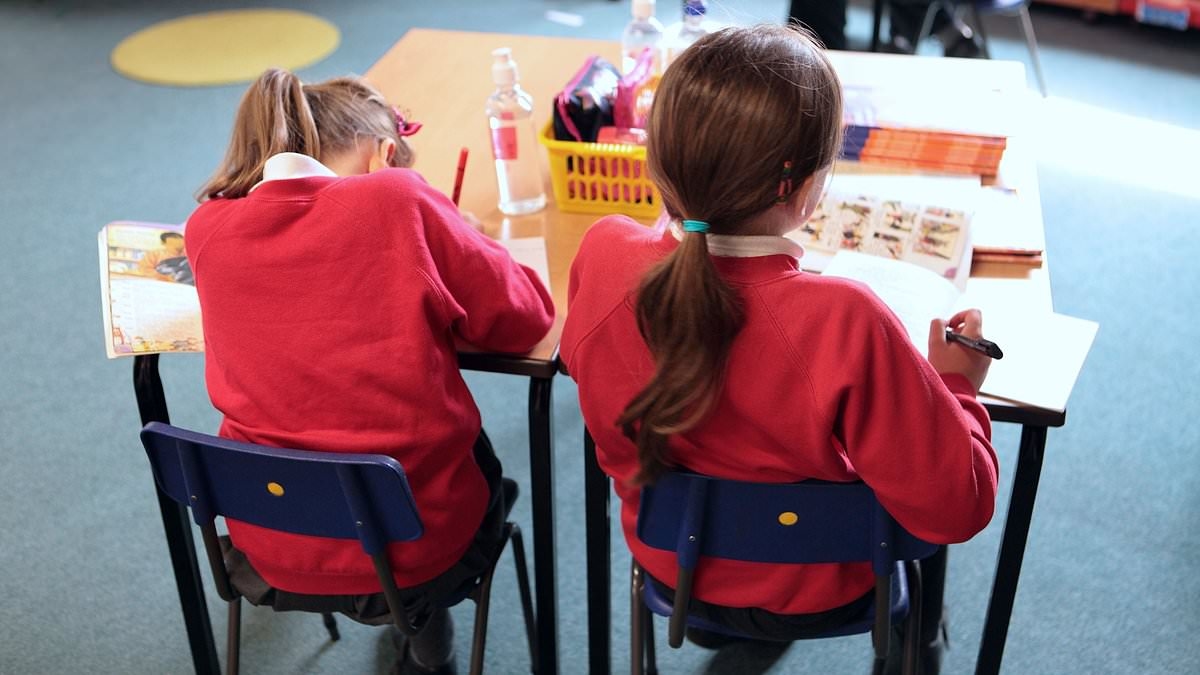 Children to be taught 'worrying and feeling down' are not mental health conditions