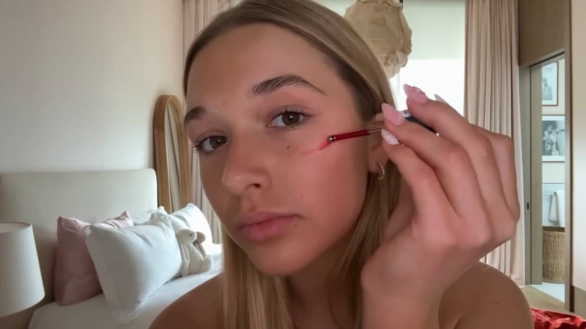 Harper Beckham, 14, takes another leaf out of mum Victoria's beauty book by leading her own make-up tutorial