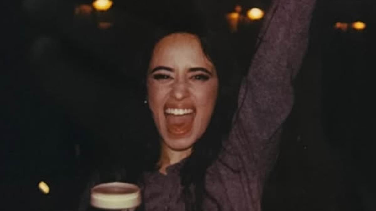 Huge pop star spills pints of Guinness on Dublin pub floor as she parties with locals - but would you have spotted her?