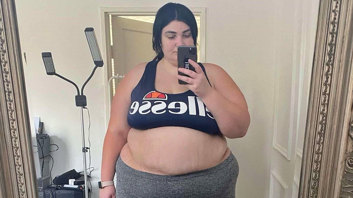 Mother-of-two sheds 17 stone after ditching £400 a month addiction