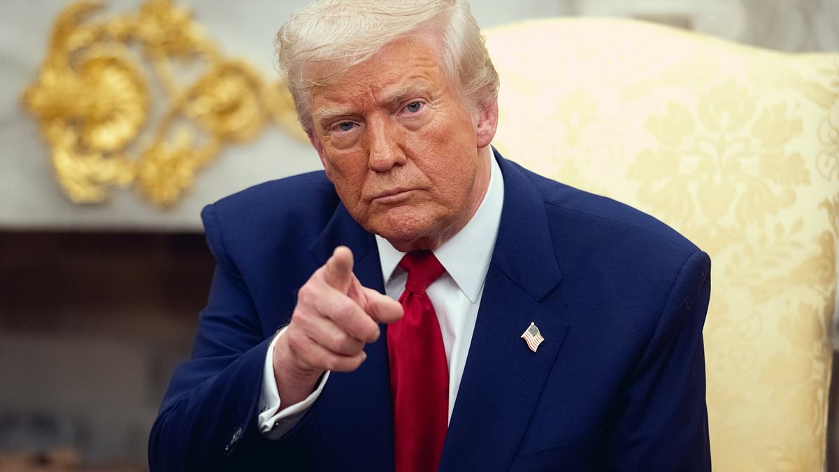 Trump kicks out Wall Street Journal reporter from covering Scotland trip as $10B Epstein lawsuit suffers blow
