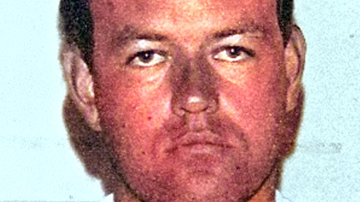 Colin Pitchfork could be back on the streets by Christmas as child killer makes a new bid for freedom