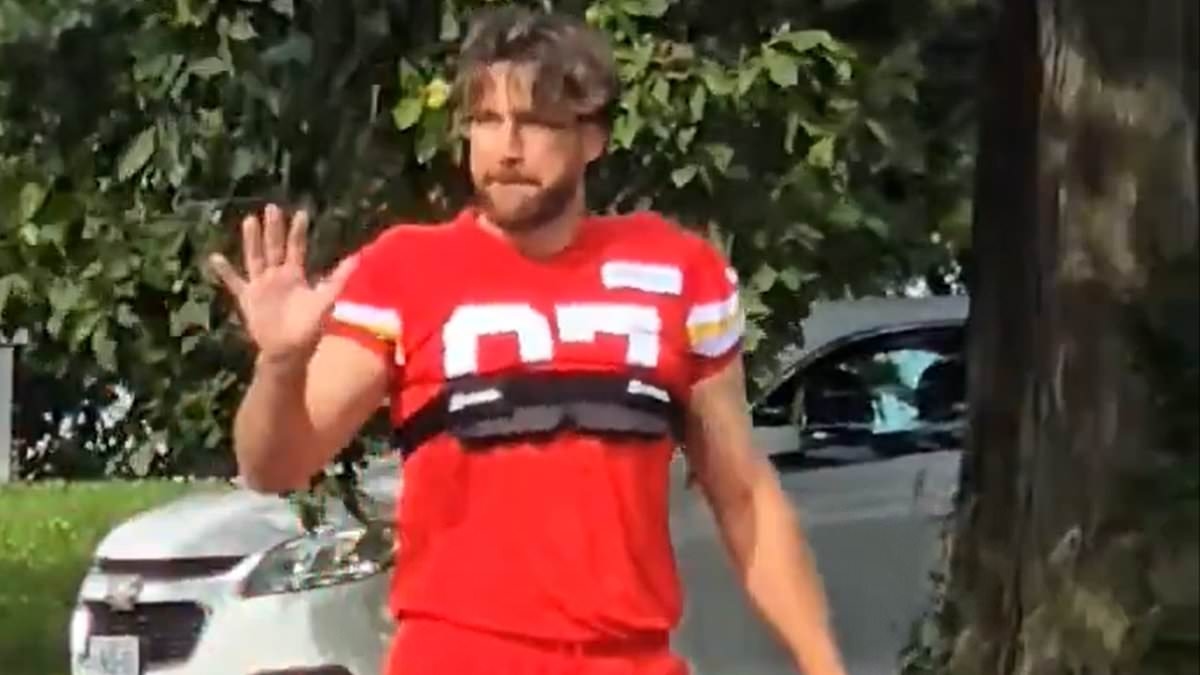 BREAKING NEWS Travis Kelce and Chiefs begin training camp as he shuts himself off from Taylor Swift ahead of possible final season