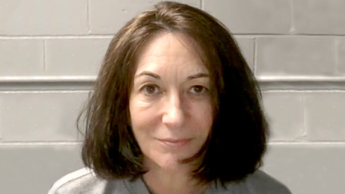 Ghislaine Maxwell to make 'mafia-like' deal with Trump amid fallout over Epstein files