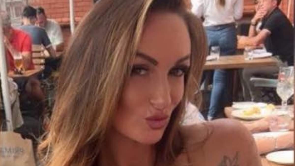 Moment brazen thief swipes hairdresser's £1,300 Samsung phone from under her nose without her suspecting a thing