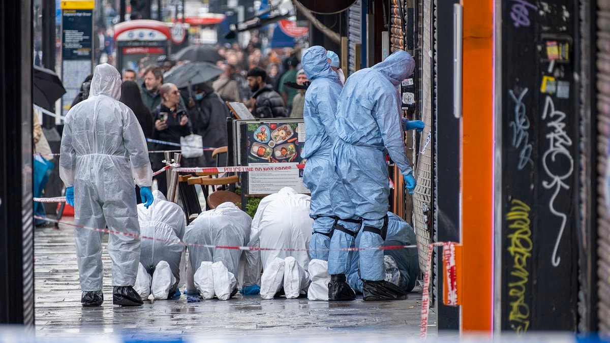 Dalston drive-by shooting 'ringleader' bought pina coladas while carrying out reconnaissance for 'planned assassination of rival gang member', court hears