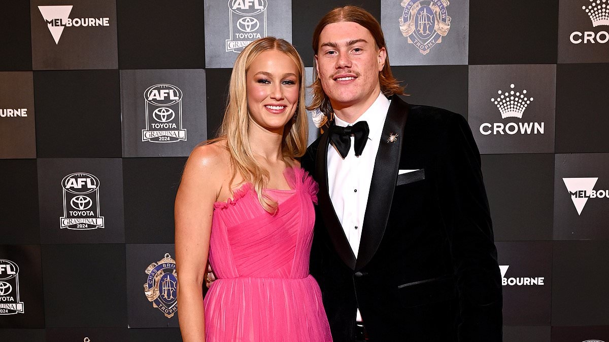See the telling signs that are fuelling speculation one of footy's biggest stars has split with his AFLW girlfriend