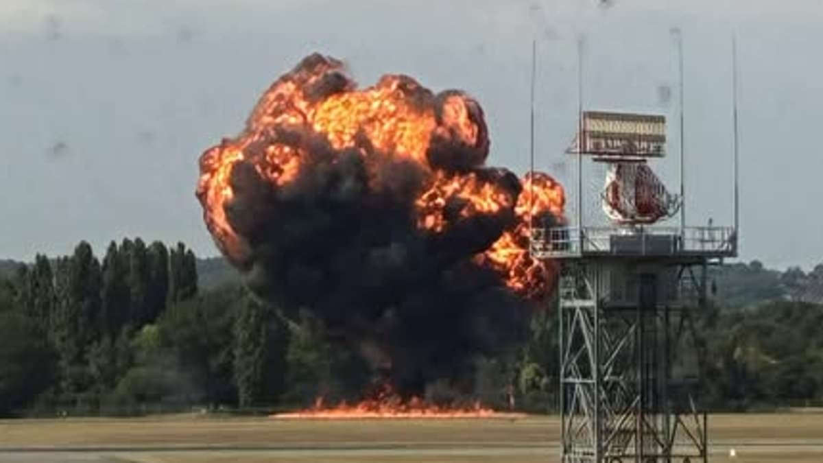 Captain of doomed plane that crashed at Southend Airport killing four is named