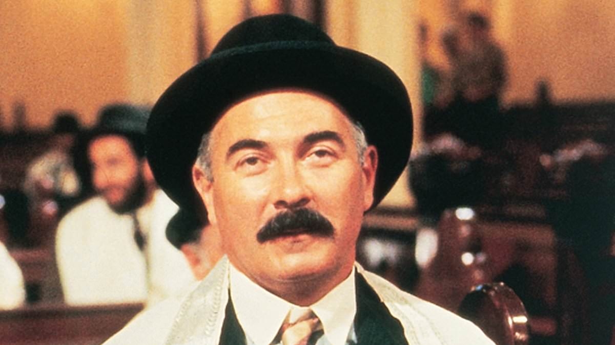 Beloved actor best known for his starring role in classic Aussie comedy Mother and Son dies at age 81