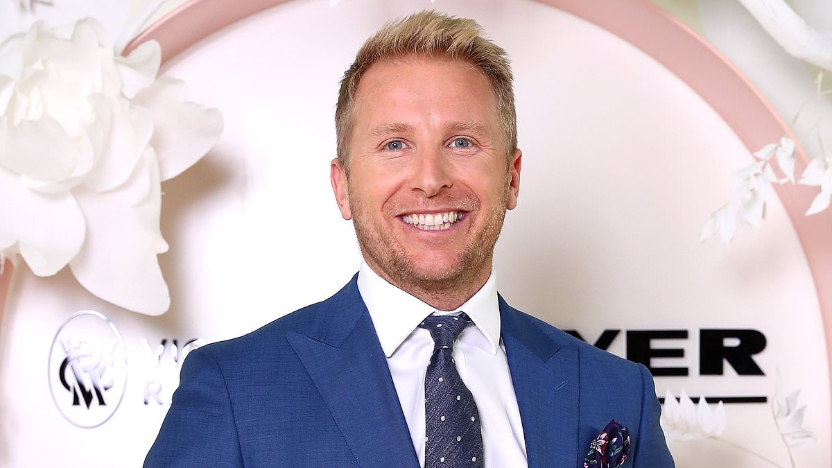 ABC's controversial move to replace one of its most beloved stars with The Project's Hamish Macdonald backfires