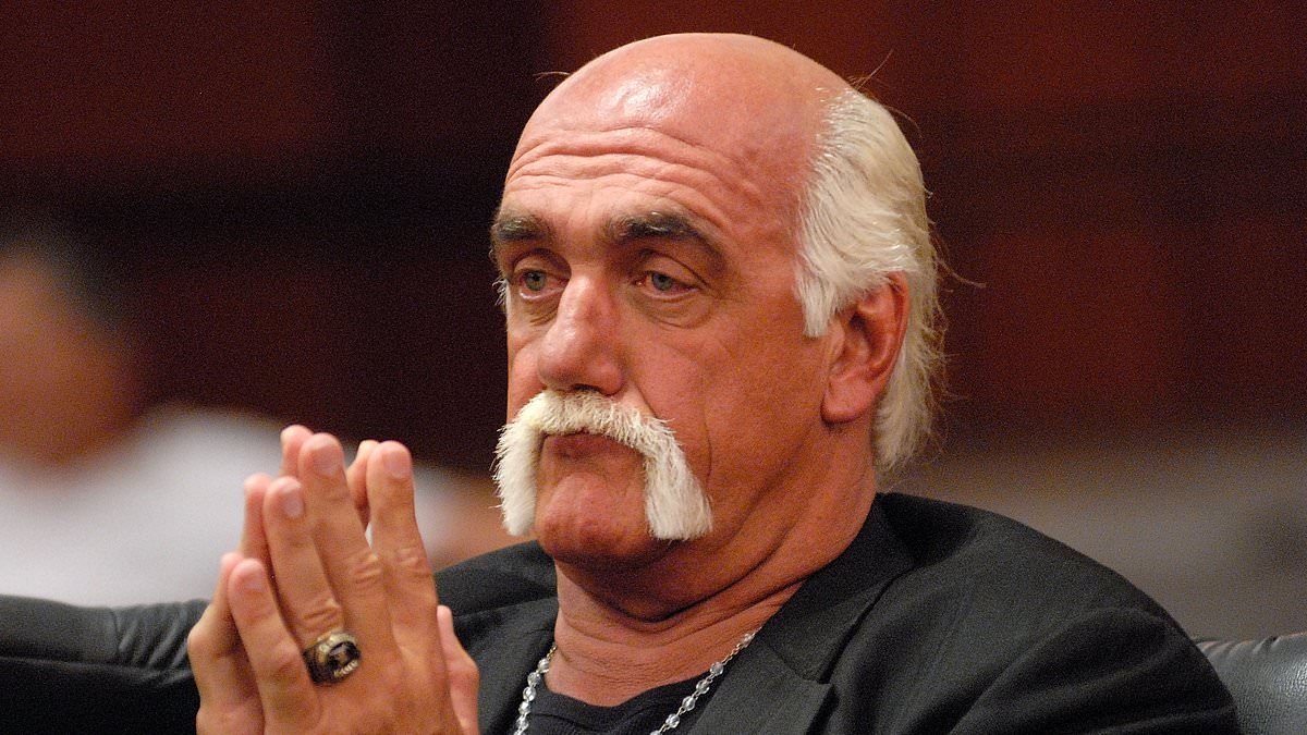 Hulk Hogan's horrific final weeks revealed as musclebound former wrestler's strength sapped away
