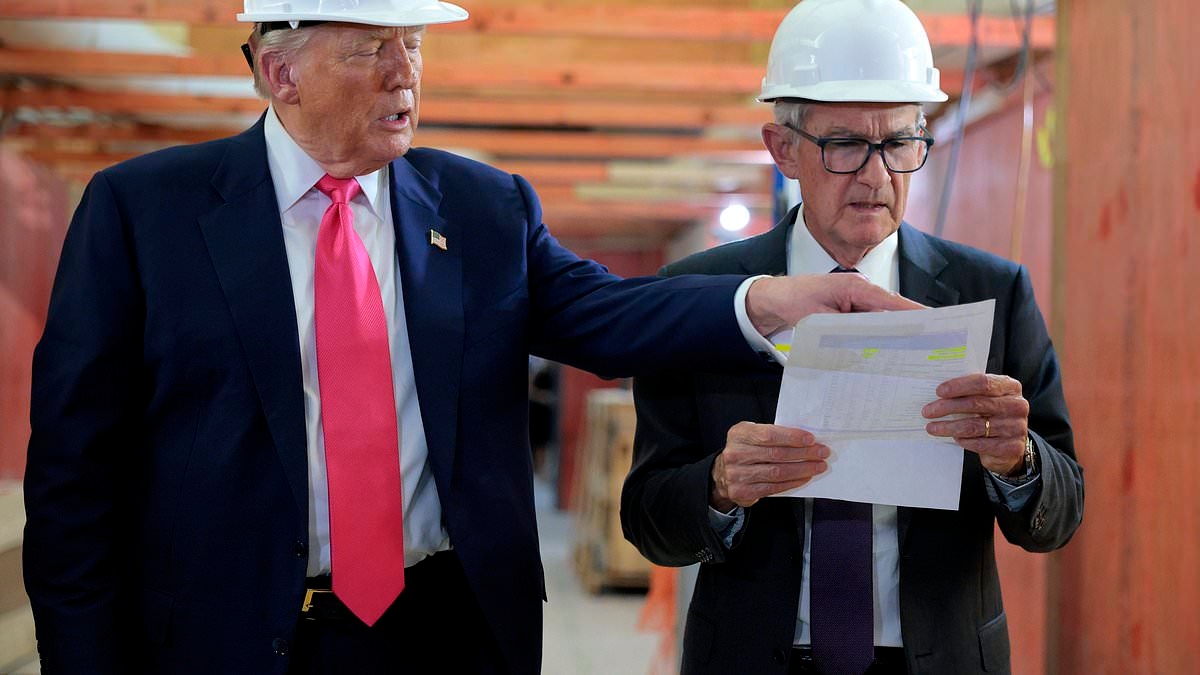 Trump visits the Federal Reserve building