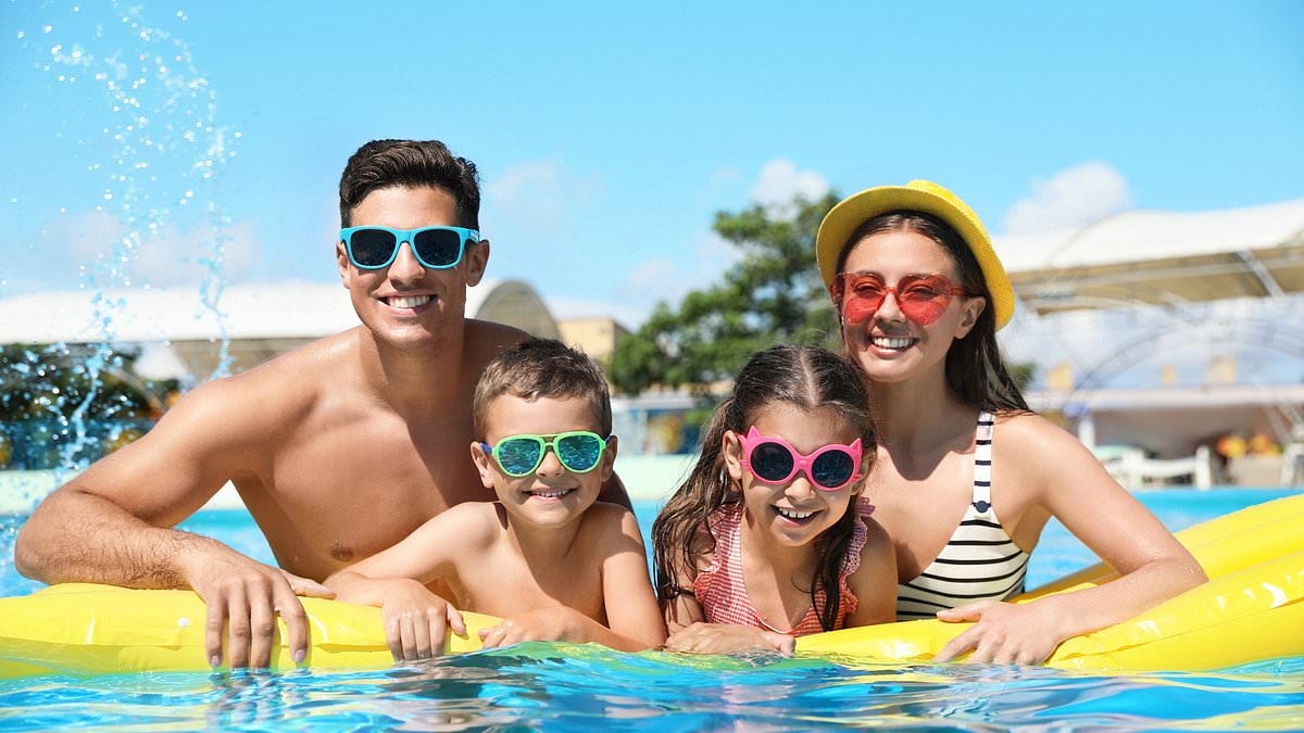 Holidaymakers warned against wearing two particular swimsuit colours this summer