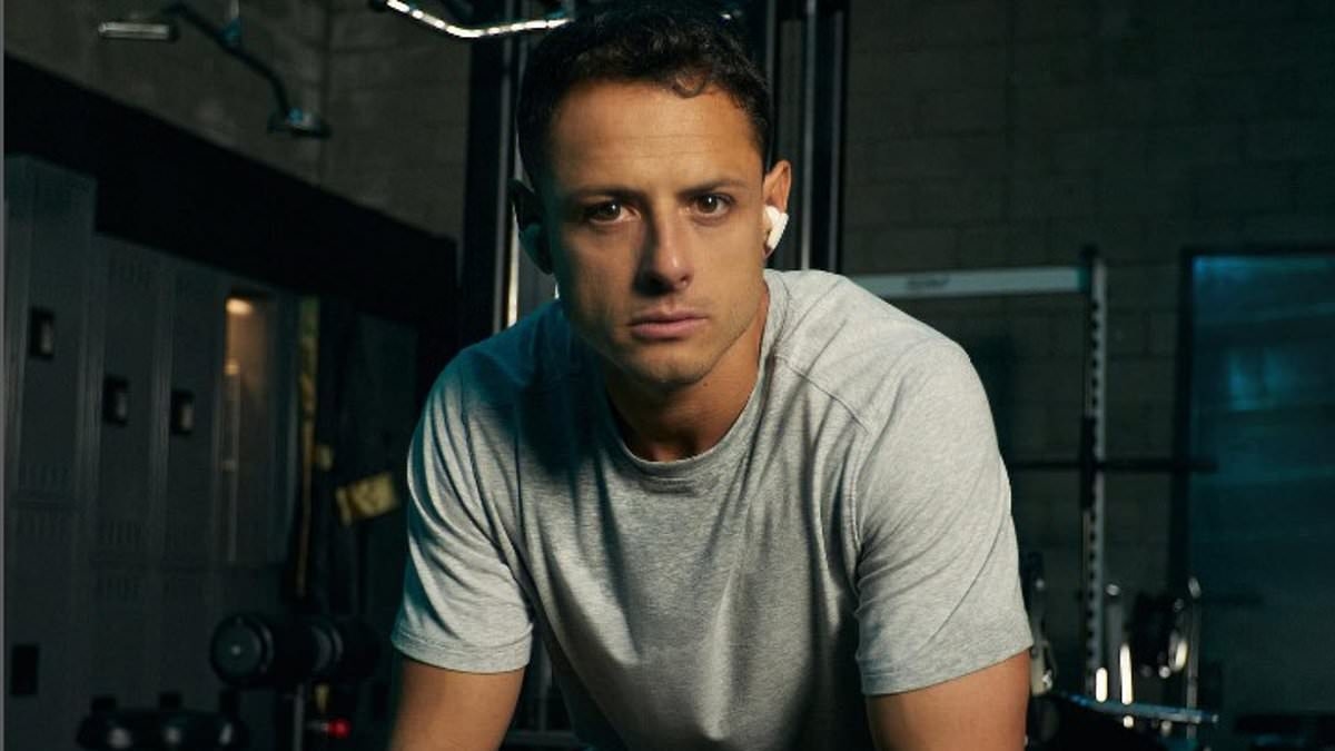 Former Man United star Javier Hernandez breaks silence after he was fined following sexist comments