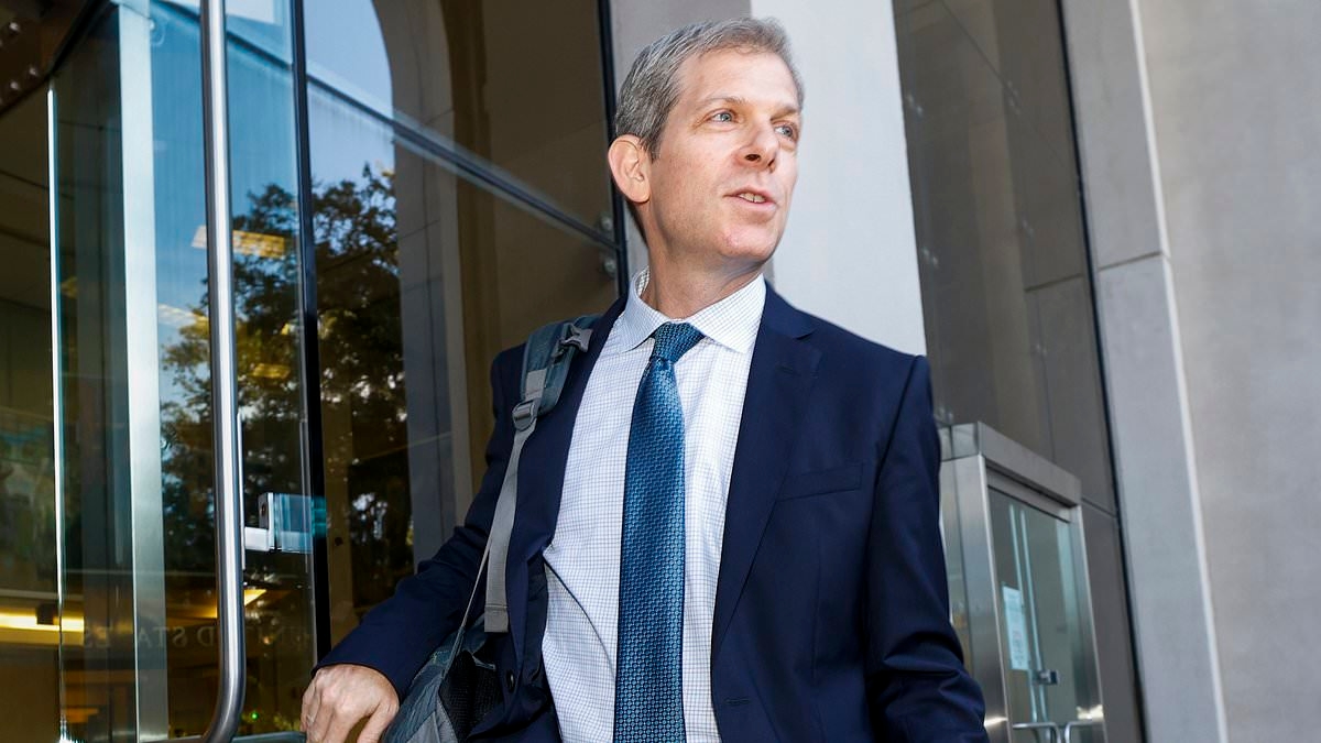 BREAKING NEWS Ghislaine Maxwell 'didn't hold back' about over '100 people' linked to Epstein during secret Trump DOJ meeting