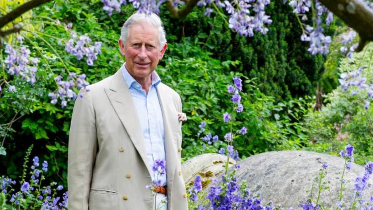 'Don't put that man in front of me again': Charles's friends reveal truth about King's thorny demands after exodus of Highgate gardeners - and say problems started after one key sacking: RICHARD KAY