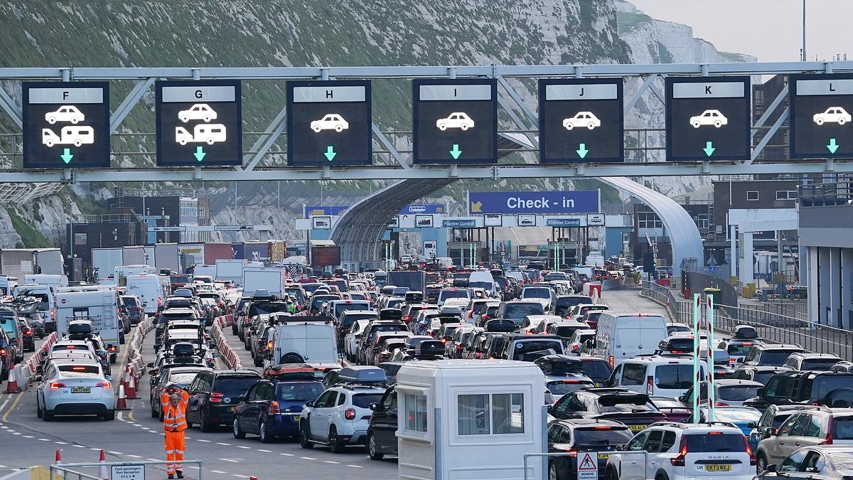 It's the Saturday Scramble! 3 million drivers hit Britain's roads on busiest day of summer getaway - with 10,000 cars passing through Port of Dover