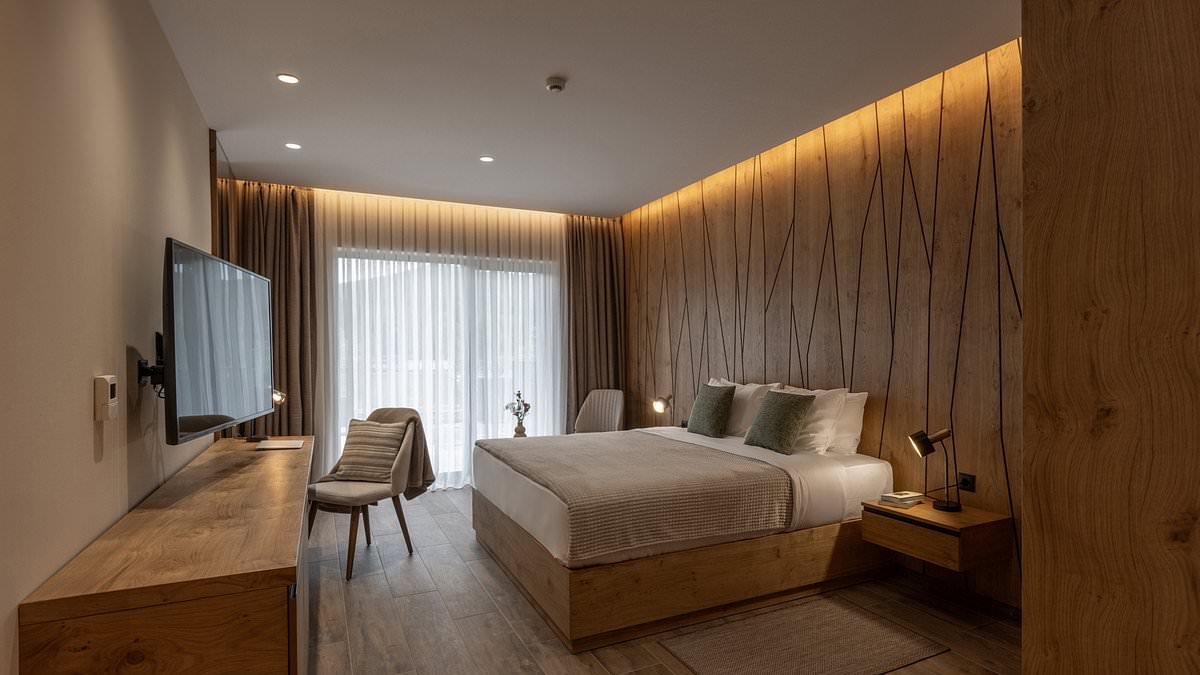 Travel experts reveal grimiest spots in hotel rooms and how to avoid them