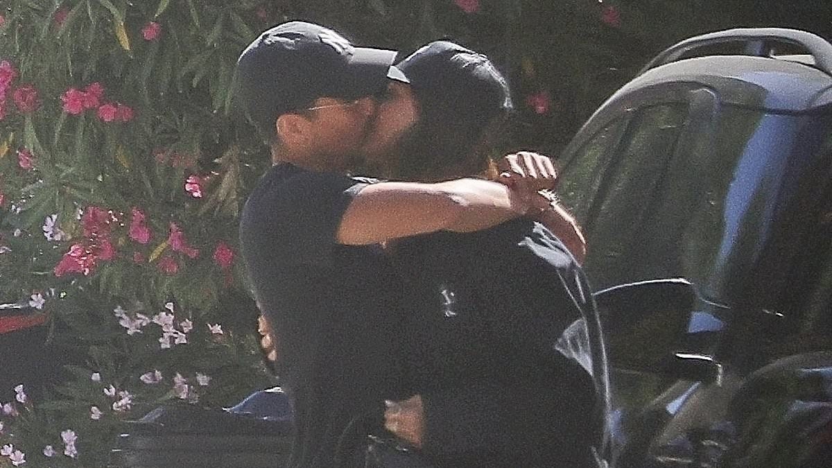 Jessica Alba packs on PDA with new boyfriend Danny Ramirez outside his home as sizzling romance takes off