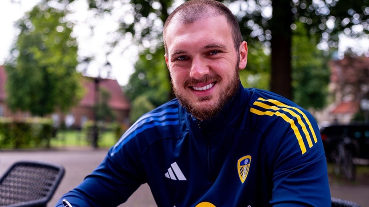 Leeds United confirm £15.6m transfer of goalkeeper Lucas Perri from Lyon - with Daniel Farke's new No 1 able to throw the ball 50 METRES